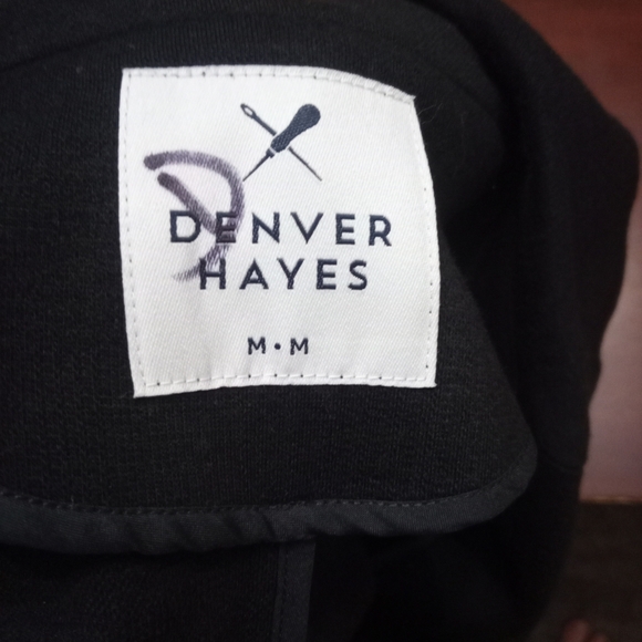 Denver Hayes Black Tailored Blazer for a Professional Look - Picture 2 of 2